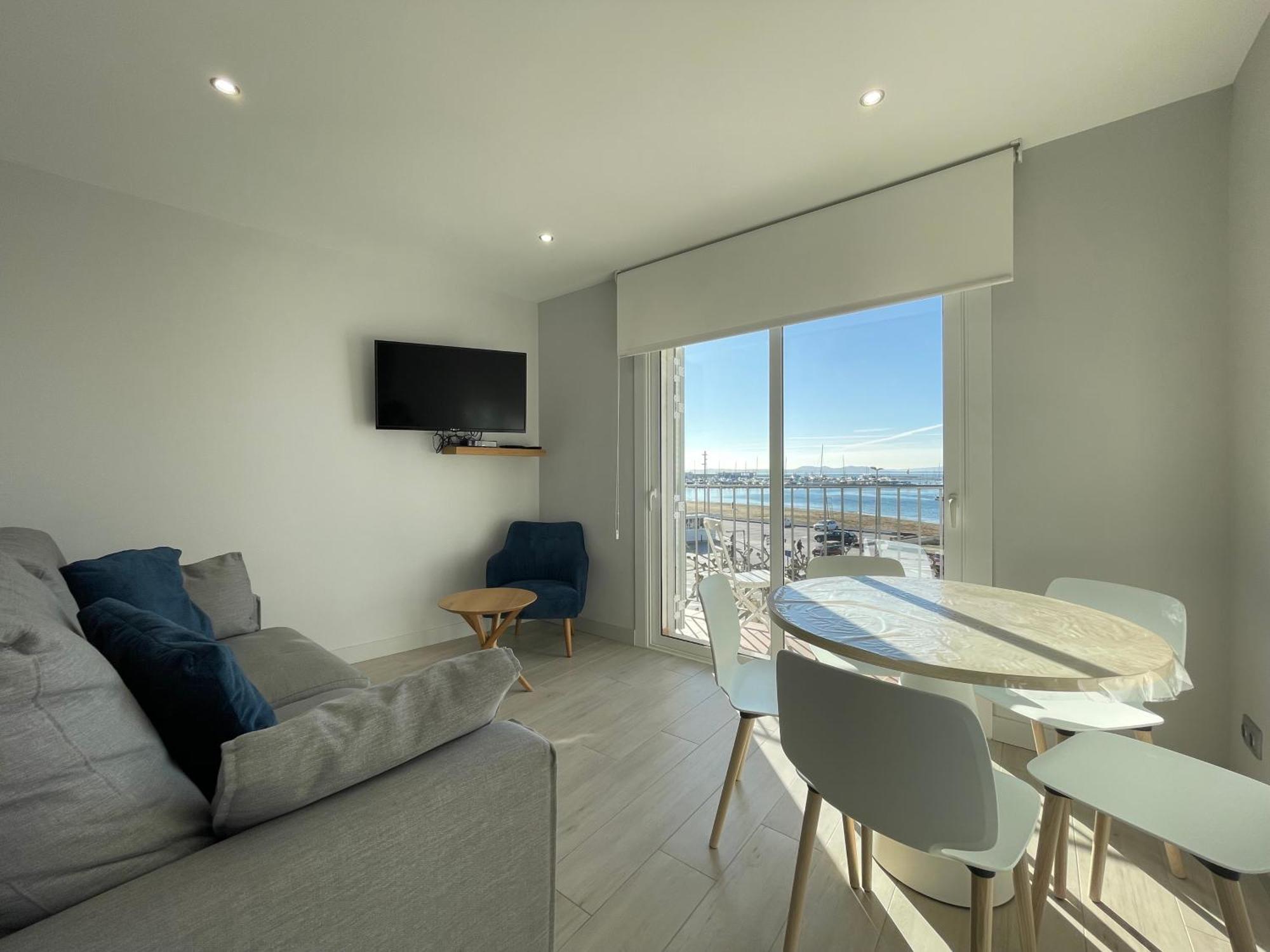 Apartaments Voramar Roses Bagian luar foto